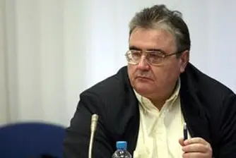 Взехме рамката на демокрацията, но не и съдържанието