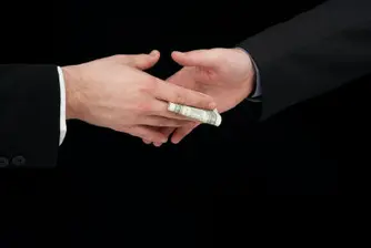 Европейски авиопроизводител заподозрян в корупция