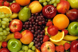 Домати, краставици и череши, продължават да поевтиняват