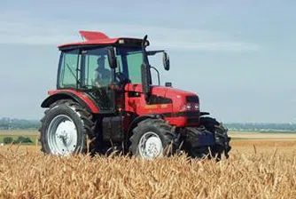 За 8 март в Беларус подаряват трактори