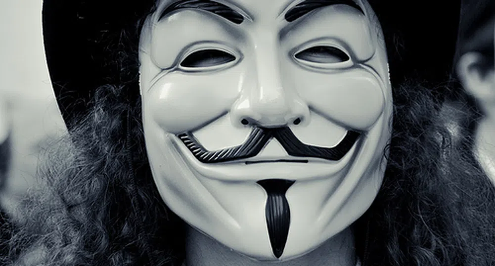 Анонимните атакуват стотици израелски сайтове