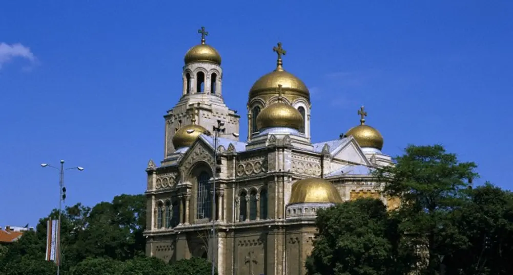 Центърът на Варна остава разкопан цяло лято?
