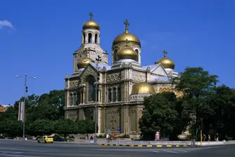 Центърът на Варна остава разкопан цяло лято?