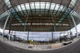 Откриха 66 000 проблема в новооткрито летище за милиони