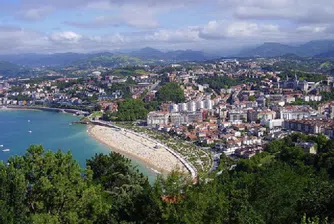 Десет града с плажове в центъра си