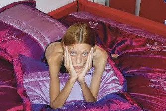 Агенция набира манекенки пред болница за анорексички