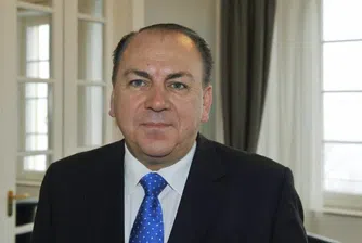 Изненадващо Аксел Вебер бе номиниран за председател на UBS