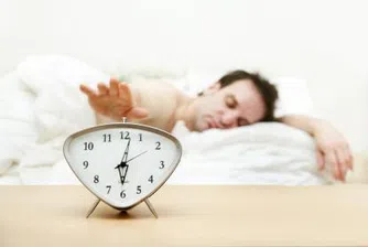 Установиха защо някои хора спят по-малко