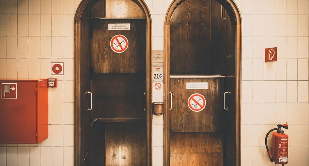 Най-опасният асансьор в света никога не спира