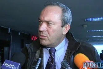 В. Папазов: Аз оставам акционер и ще задавам въпроси