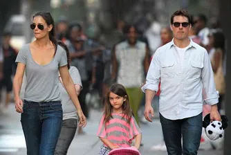 Кейти Холмс и Том Крус се договориха за 400 000 долара издръжка за дъщеря си