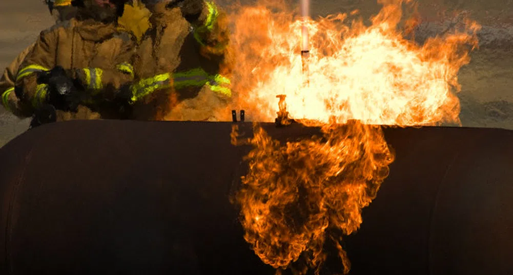 Има задържан за палежите на коли в София