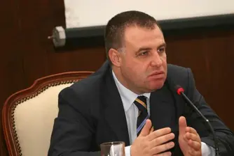 Найденов: Можем само да спечелим от кризата в Гърция