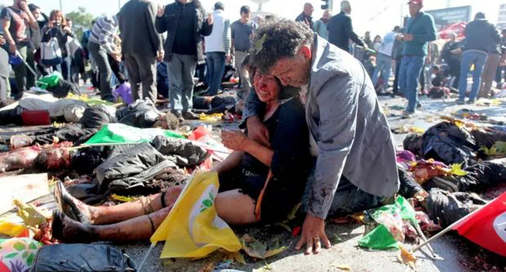 Поне 86 загинали в атентат в Турция