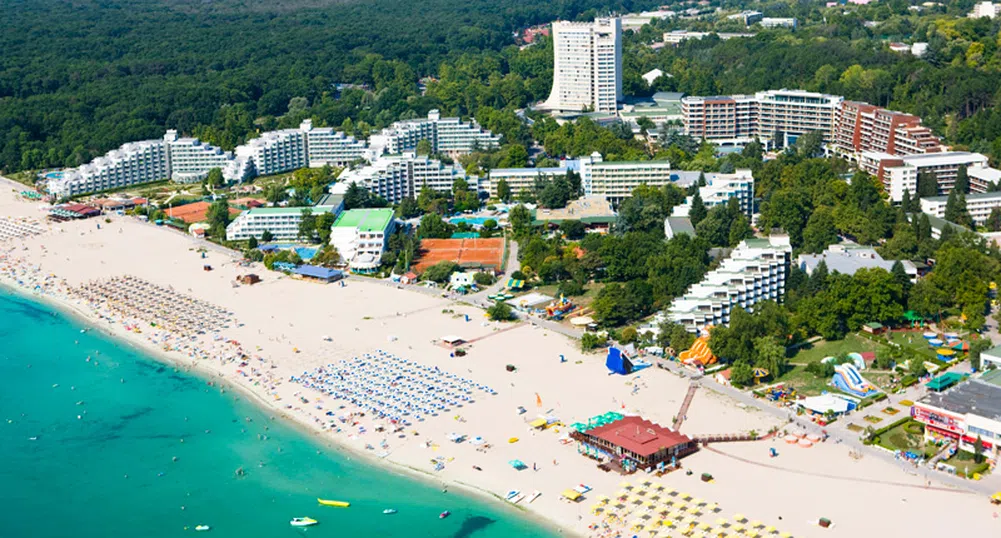 Окончателно: Албена Инвест Холдинг се влива в Албена АД