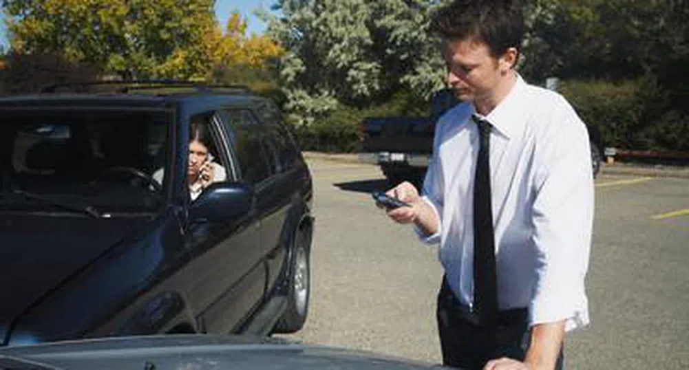 Лев Инс и ОЗК трупат пазарен дял