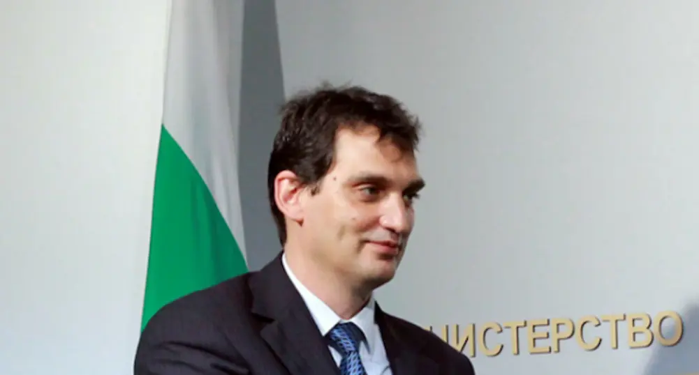Токът ще поскъпне с 9.8%, прогнозира Щонов