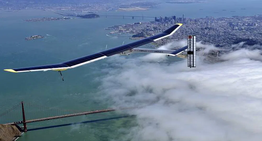 Самолет, задвижван от слънцето се приземи в Калифорния