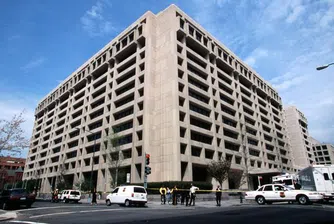 МВФ занижи прогнозите за загубите на банките