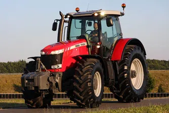 Протестен парад на трактори в центъра на София