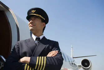 Шапки на главите само на мъжете пилоти в Lufthansa
