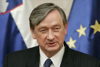 Словенците избират нов президент в условия на криза