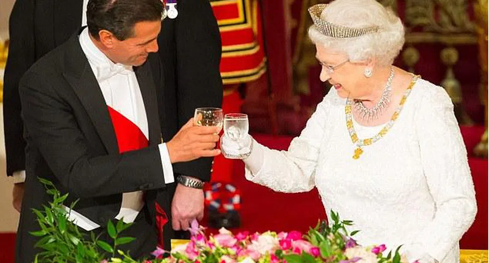 Готвачът на кралицата разкрива какво има в менюто й