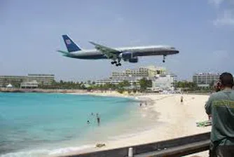 Германски самолет кацна аварийно във Варна