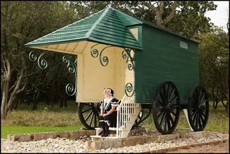 Машини за къпане, или как са ходили на плаж през 18-и век