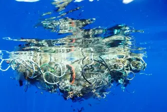 Вижте колко тона пластмасови отпадъци попадат в океаните годишно