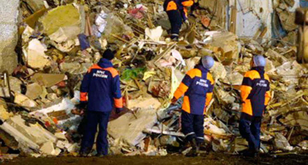 Жилищен блок в Москва рухна