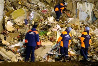 Жилищен блок в Москва рухна