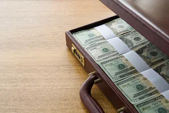 371 човека декларираха доходи от над 100 000 лв. за 2011 г.