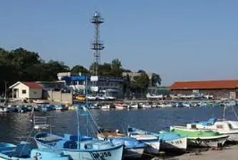Пристанището в Царево започна да реализира първи приходи