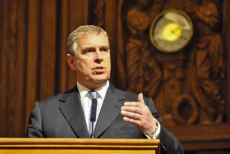 Полицаи спряха принц Андрю - мислели, че е крадец