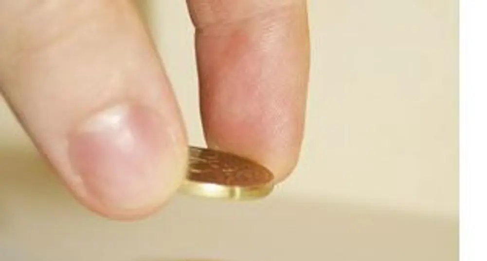 В Северна Корея спряха всички операции с пари