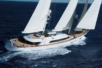 Вижте яхтата, която Рупърт Мърдок продава за 30 млн. долара