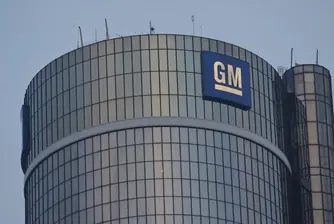 GM преговаря за закупуването на малък дял в Peugeot