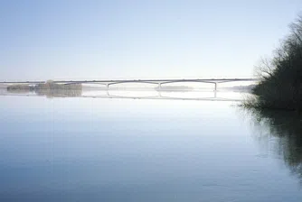 Дунав се покачи критично, Струма преля