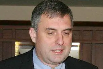 И Калфин се оказа с прекъснати здравни осигуровки