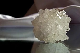 10 домакински трика със сол, които ще ви спестят пари и алергии