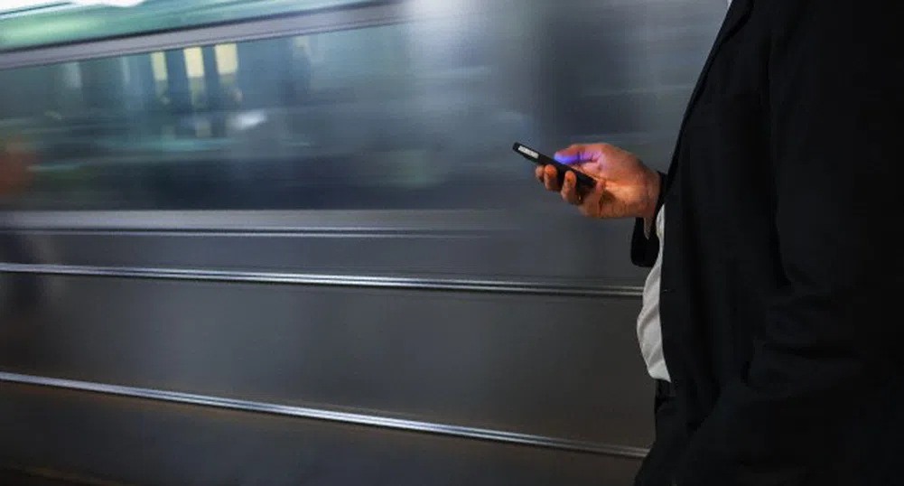 Девет от всеки десет смартфона в САЩ с Android или iOS