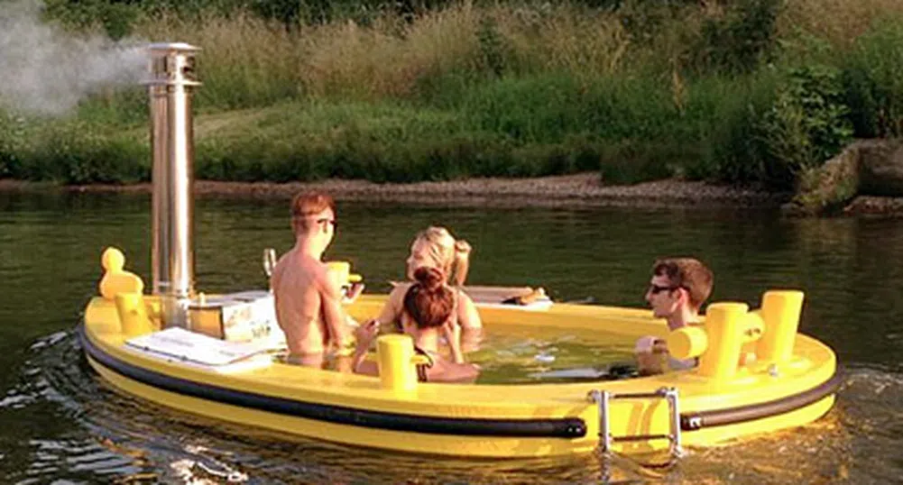 Лукс на борда: лодка джакузи