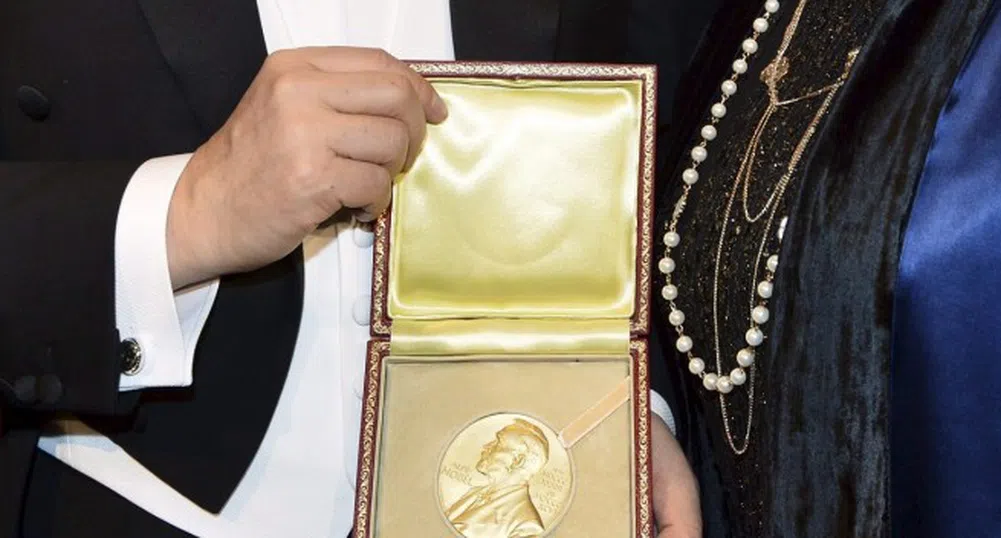 Какво правят Нобеловите лауреати с парите от наградата