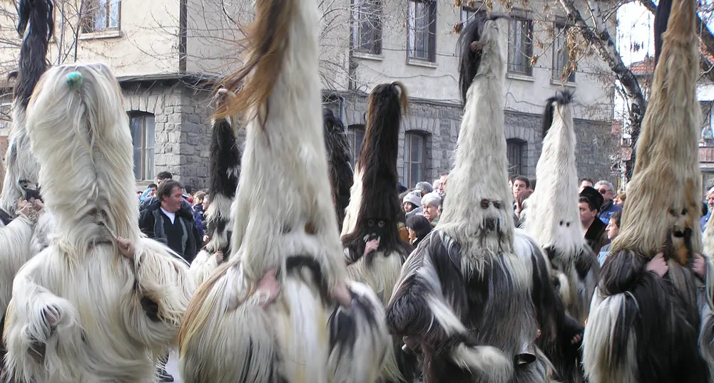 6 000 кукери на Сурва в Перник