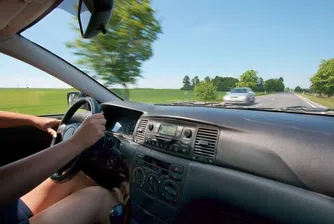 Американка сигнализира на 911, че шофира пияна