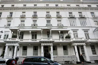 Продават имението, в което милиардерка умря от свръхдоза наркотици