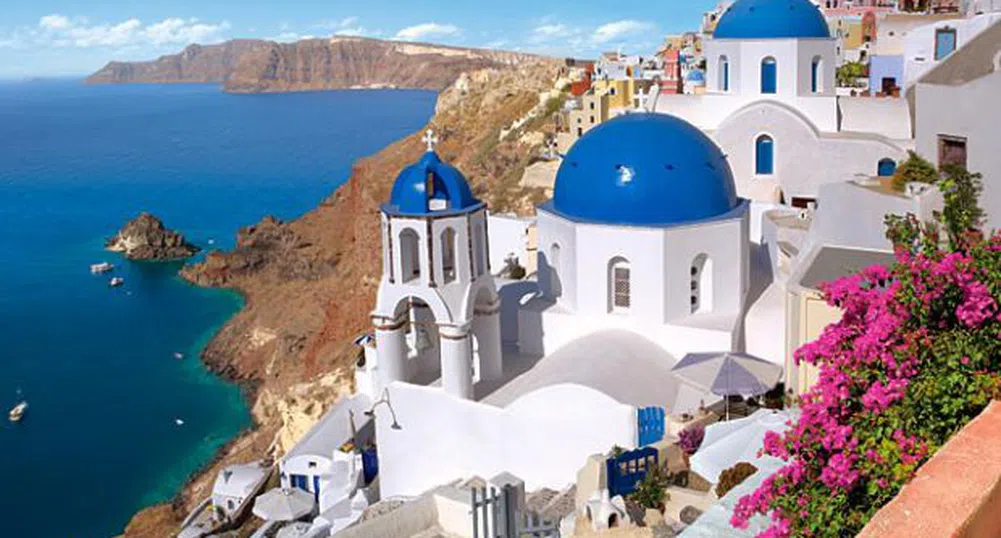 Най-предпочитаният остров за почивка - Санторини