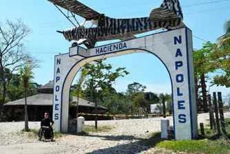 Как имението на най-известния наркобарон стана тематичен парк