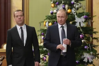 Къде ще посрещнат Нова година Путин и Медведев?